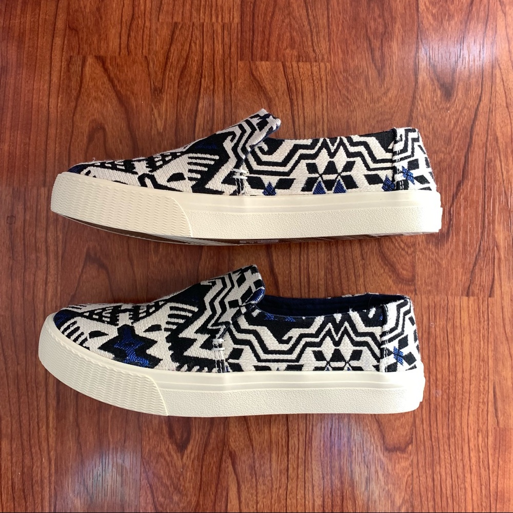 NWOT TOMS Sunset Stellar Blue Metallic Jacquard Embroidered Shoes - Sz  6 - Picture 7 of 10